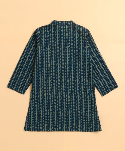 The Magic Wand Cambric Cotton woven Full Sleeves Printed Kurta Pyjama Set - Teal Blue