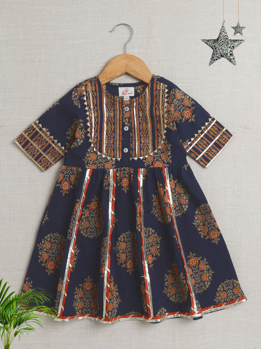 Short Sleeves Floral print Ethnic Dress- Black