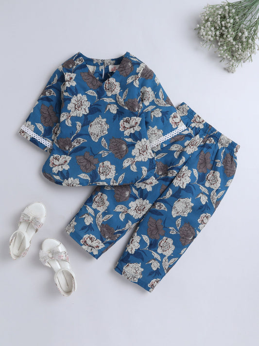 The Magic Wand  Three Forth Sleeves Cotton Floral Printed Lounge Wear Night Suit Set Teal Blue