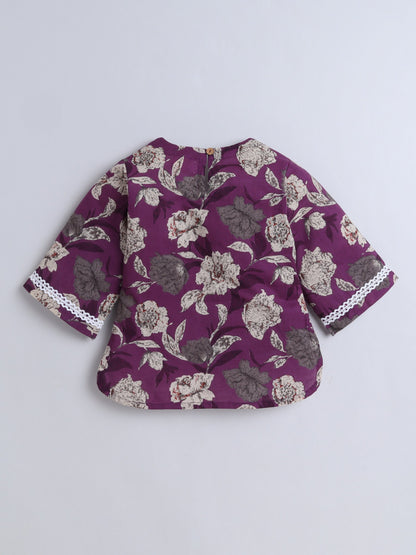 The Magic Wand  Three Forth Sleeves Cotton Floral Printed Lounge Wear Night Suit Set Purple