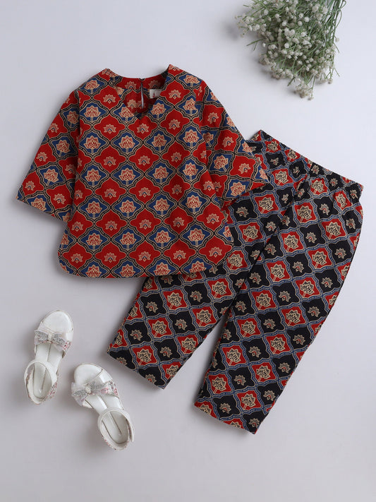 The Magic Wand Cotton Floral Printed 3/4th Sleeves Top & Pant Lounge Wear Set- Maroon
