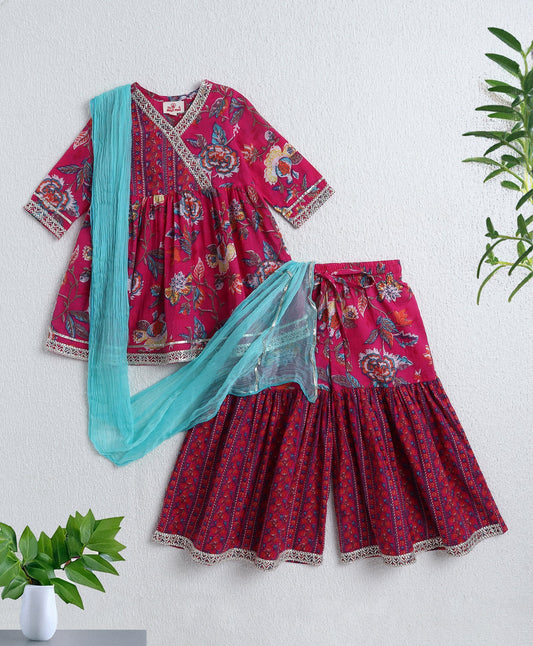 The Magic Wand Cotton Woven Three Fourth Sleeves Floral Printed Kurta & Sharara Set- Fuchsia