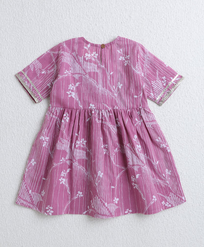 The Magic Wand Cotton Woven Half Sleeves Floral Printed Kurti & Sharara Set with Dupatta- Pink