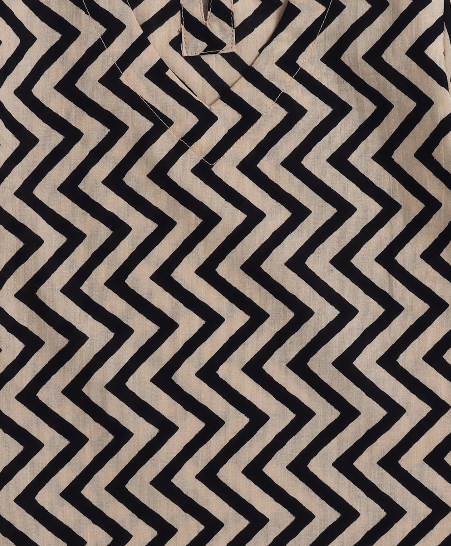 Cotton Woven Three Fourth Sleeves Zig Zag Printed Top and Bottom Set- Black