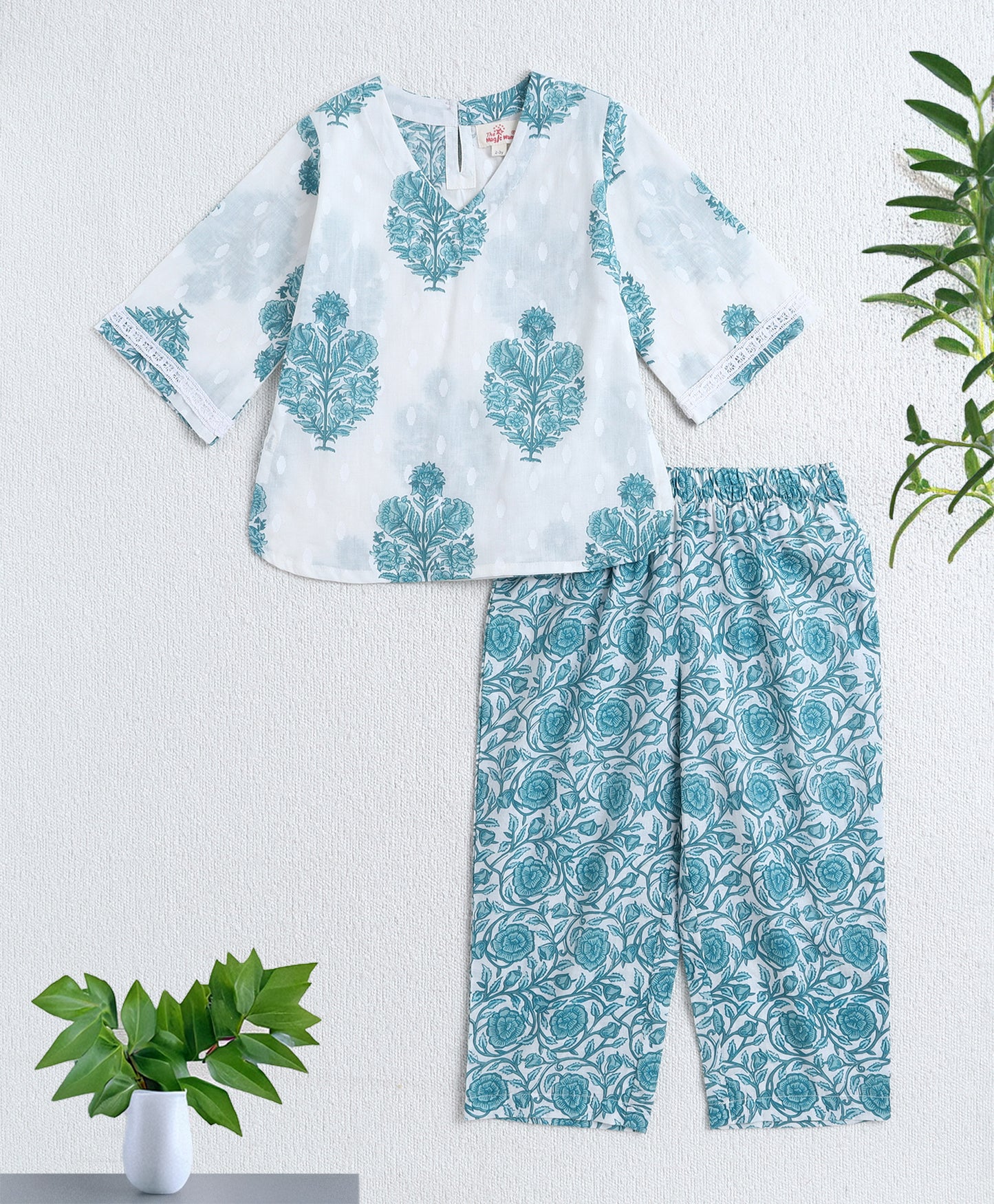 The Magic Wand Cotton Three Fourth Sleeves All Over Printed Top & Pant Set - Pink