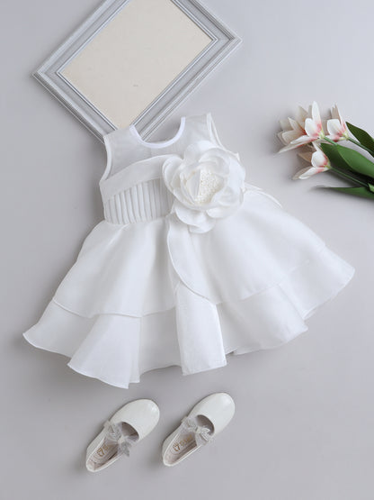 Sleeveless Ruffle Party Dress with Bow Embellishment - White