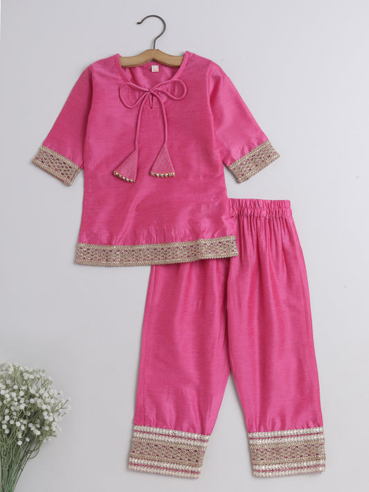 Lace Embelished Short Sleeve Tassled Kurta with Straight Pants For Girls-Pink