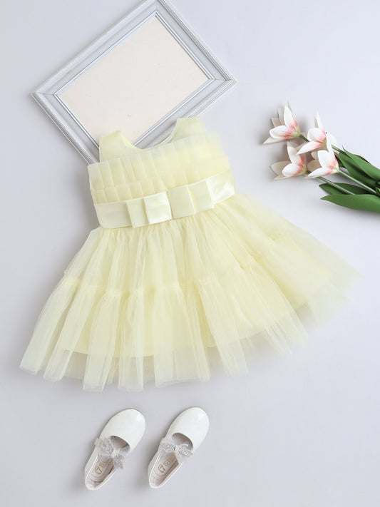 Sleeveless Bow Applique Detailed Flared Dress - Yellow