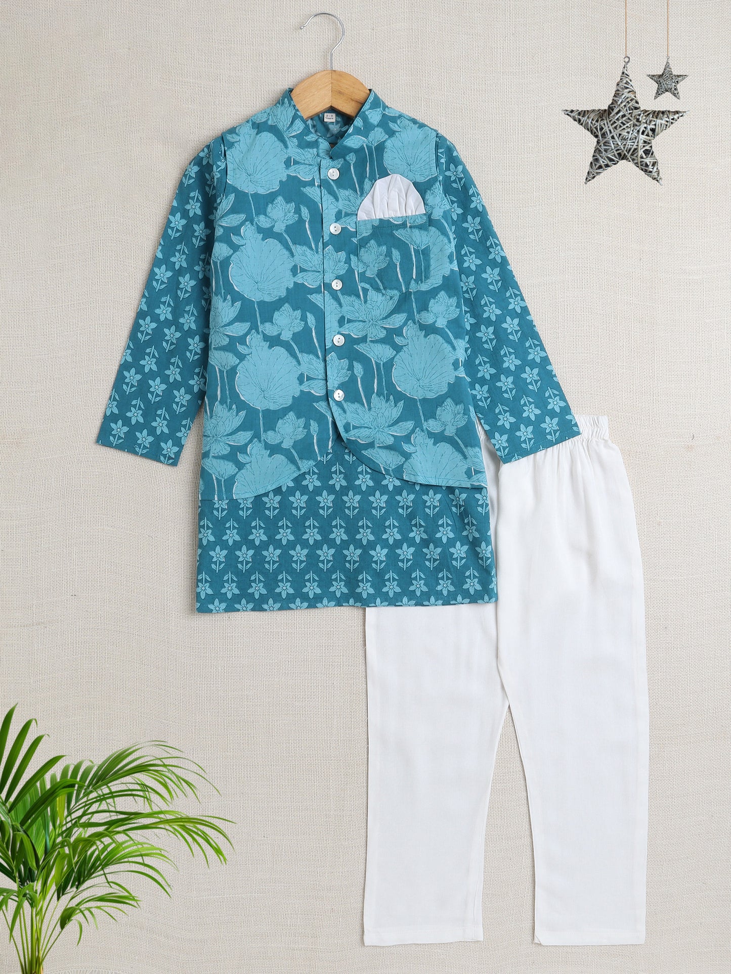 Full Sleeves Floral Print Kurta set with Jacket- Blue
