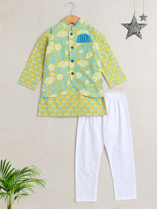 Full Sleeves Floral Printed Kurta Pyjama With Jacket Set - Green