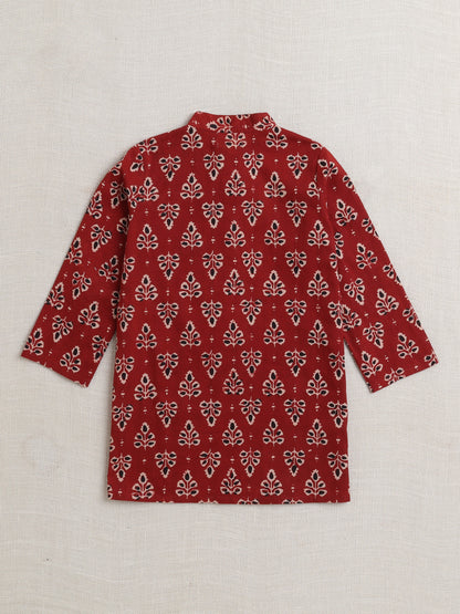 Cotton Full Sleeves Floral Motifs Printed Kurta Pyjama With Jacket Set - Maroon