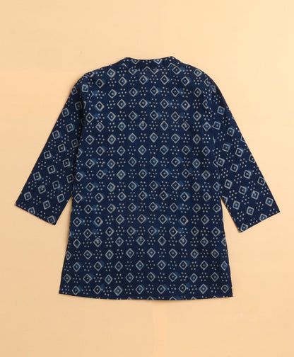 The Magic Wand Cambric Cotton AII Over Printed Full Sleeves Kurta and Pyjama Set- Blue