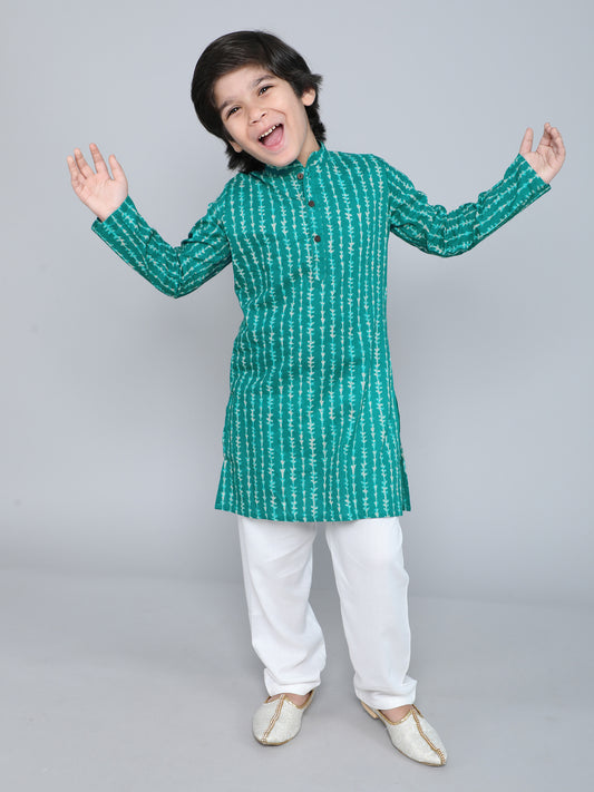 Floral Printed Mandarin Collar Full Sleeves Kurta And Pant Set-Green