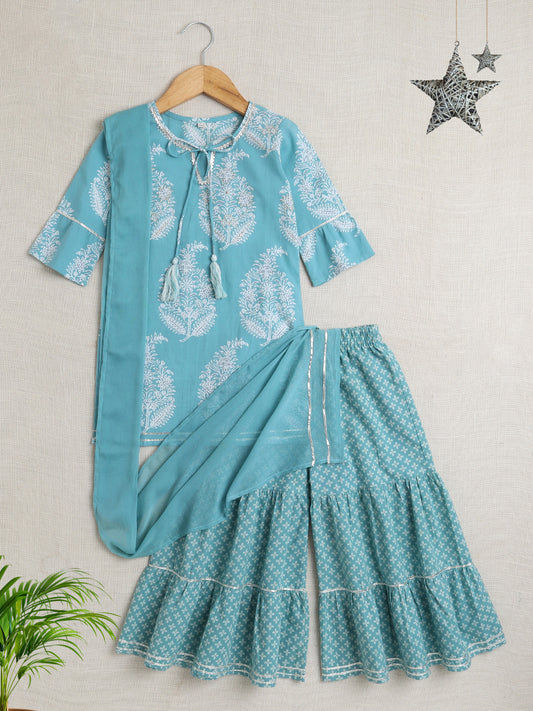 Full Sleeves Floral Print Kurta set- Mint