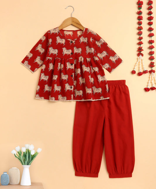 The Magic Wand Cambric Cotton Three Fourth Sleeves Cow Printed Kurta and Bottom Set- Red