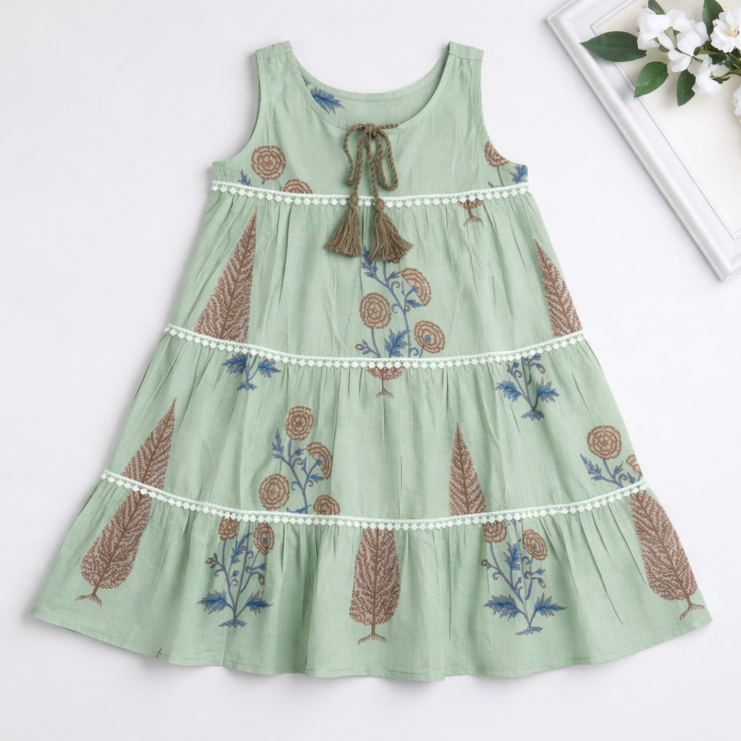 The Magic Wand Cotton Woven Sleeveless Floral Printed Tiered A-Line Dress - Green