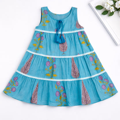 The Magic Wand Cotton Woven Sleeveless Floral Printed Tiered A-Line Dress - Blue