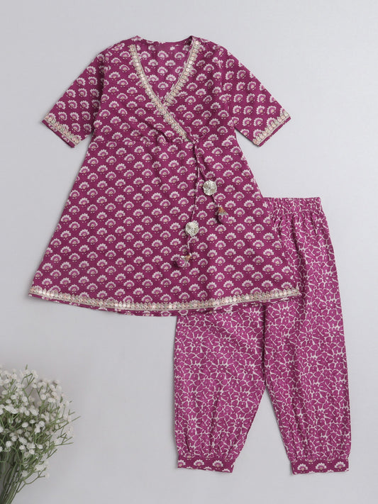 Half Sleeves Ethnic  Floral Motif Printed & Gota Lace Embellished  Kurta With Harem  Pant Set - Magenta Pink