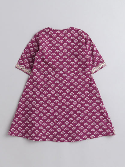 Half Sleeves Ethnic  Floral Motif Printed & Gota Lace Embellished  Kurta With Harem  Pant Set - Magenta Pink