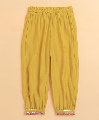 The Magic Wand Cambric Cotton Three Fourth Sleeves Solid Gota Lace Kurta and Bottom Set- Yellow