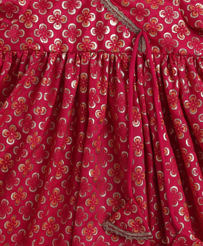 The Magic Wand Woven Three Forth Sleeves Multi Color Foil Printed Kurti & Pant Set- Fuchsia