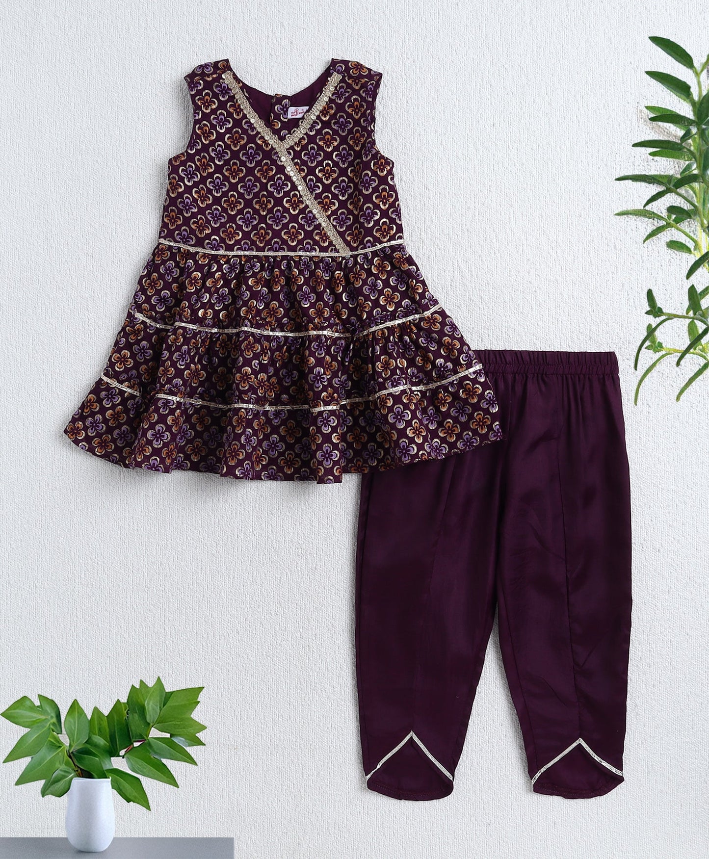 Woven 3/4th Sleeves Floral Foil Kurti with Bottom Set- Wine