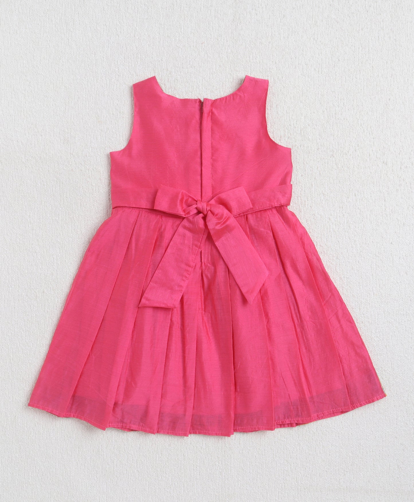 The Magic Wand Jacquard Sleeveless Dress With Bow Applique - Pink