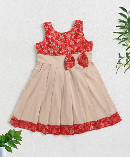 The Magic Wand Jacquard Sleeveless Dress With Bow Applique - Red