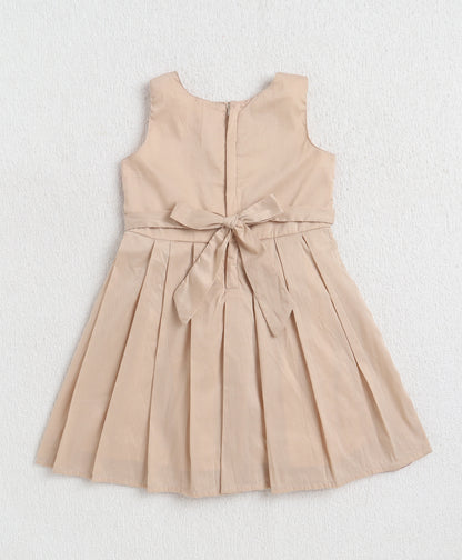 The Magic Wand Jacquard Sleeveless Dress With Bow Applique - Red