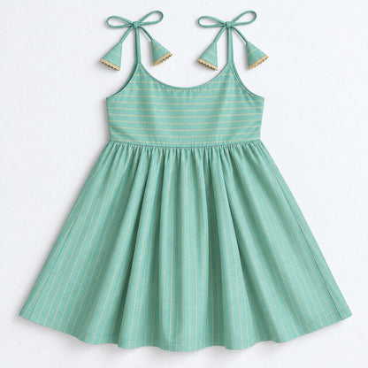 The Magic Wand Woven Shoulder Tie-Up Laced Zari Stripe Kurti And Pant Set With Dupatta - Mint Green