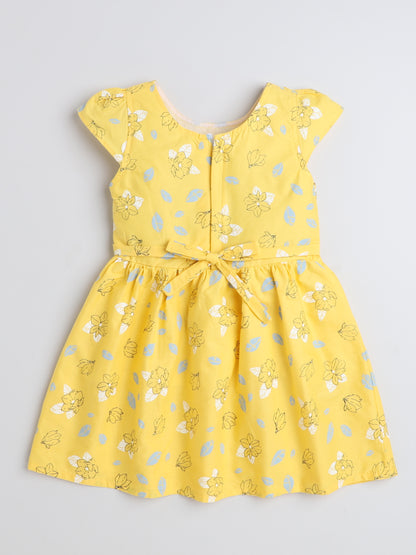 Cap Sleeves Floral Printed & Contrast Bow Appliqued Dress - Yellow