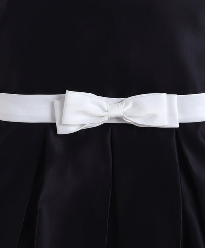 The Magic Wand Woven Puff Sleeves Colourblocked Pleated Party Dress With Bow - Black