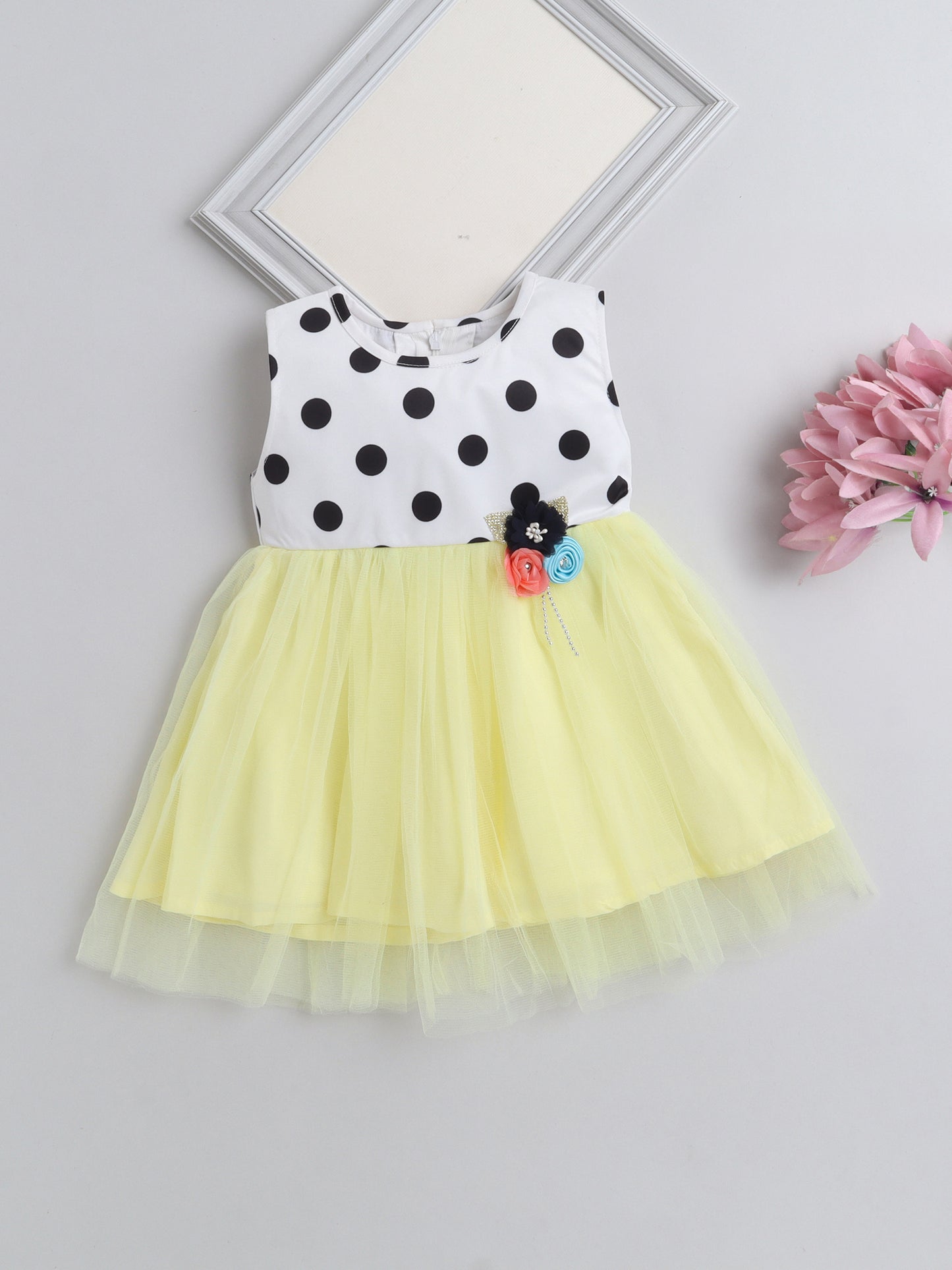 Sleeveless Polka Dots Printed Tiered Party Wear Dress With Floral Corsage   White Yellow