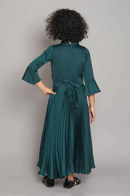 Three Fourth Bell Sleeves Accordion Pleated Fit & Flare Party Gown - Green
