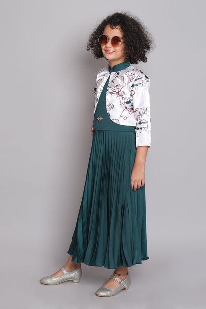 The Magic Wand Solid Pleated Fit & Flare Party Gown With 3/4th Sleeves Shrug For Girls - Green