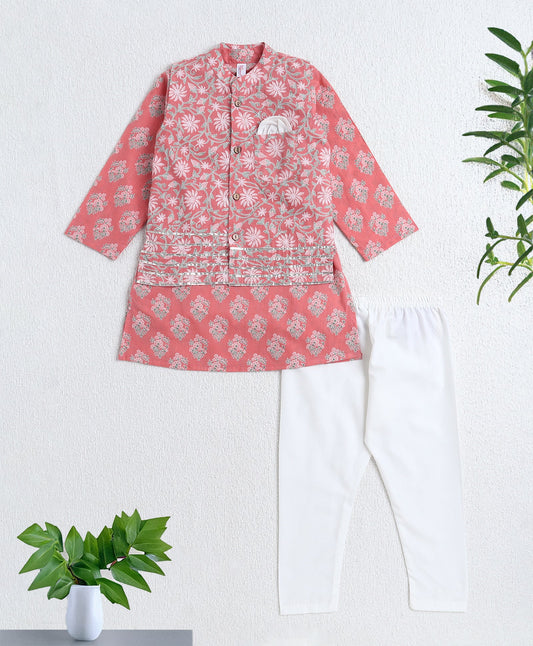 The-Magic-Wand-Cotton-Woven-Full-Sleeves-Floral-Printed-Kurta-&-Pyjama-with-Jacket-Set--Peach