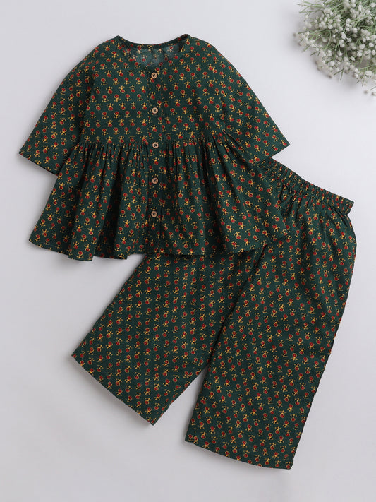3/4th Sleeves Cotton Floral Printed Gathered Top & Pant Set Green