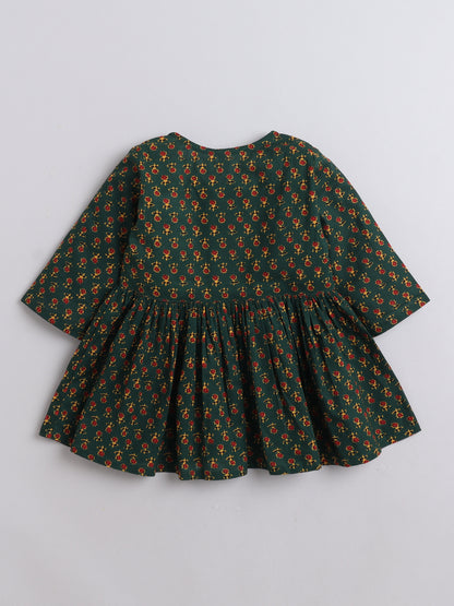3/4th Sleeves Cotton Floral Printed Gathered Top & Pant Set Green