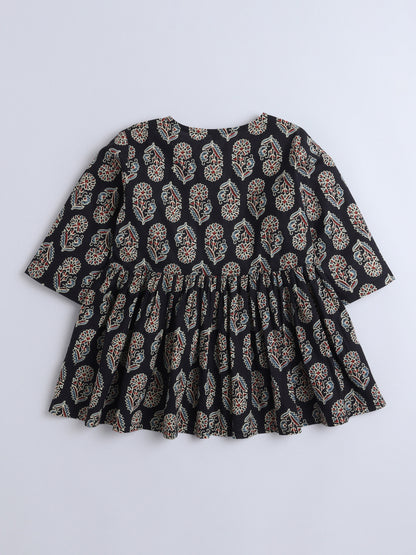 3/4th Sleeves Cotton Floral Printed Gathered Top & Pant Set  Black