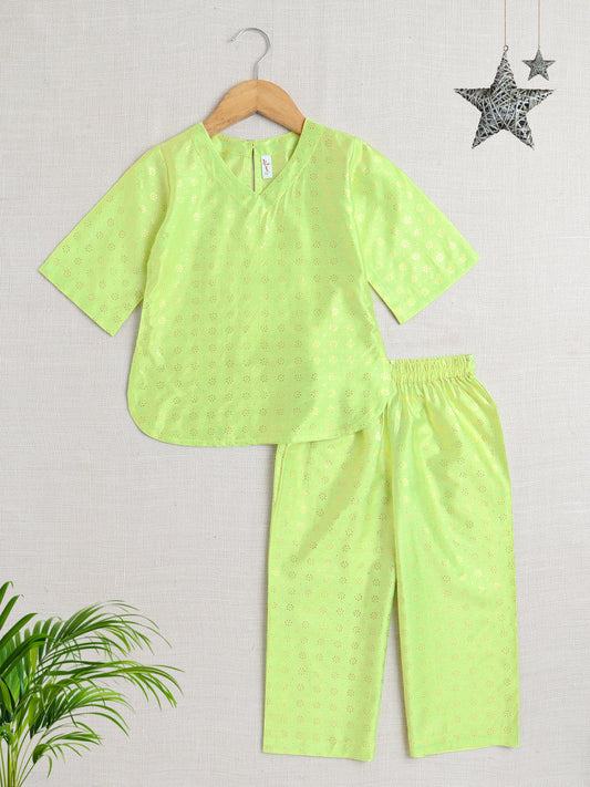 Half Sleeves Foil Print Top and Pant Set- Green
