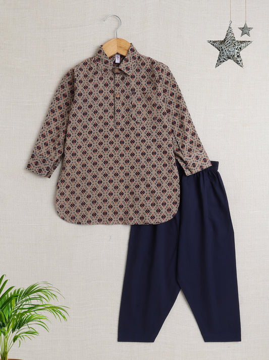 Full Sleeves Stripe Print Kurta Patiala Set- Grey