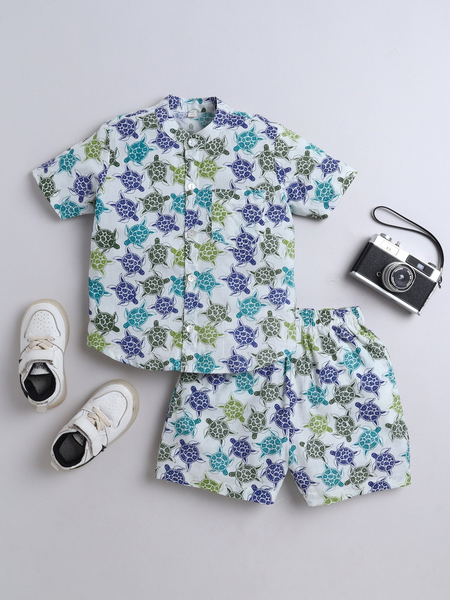 The Magic Wand Half Sleeves Tortoise Printed Shirt & Shorts Set- MultiColor
