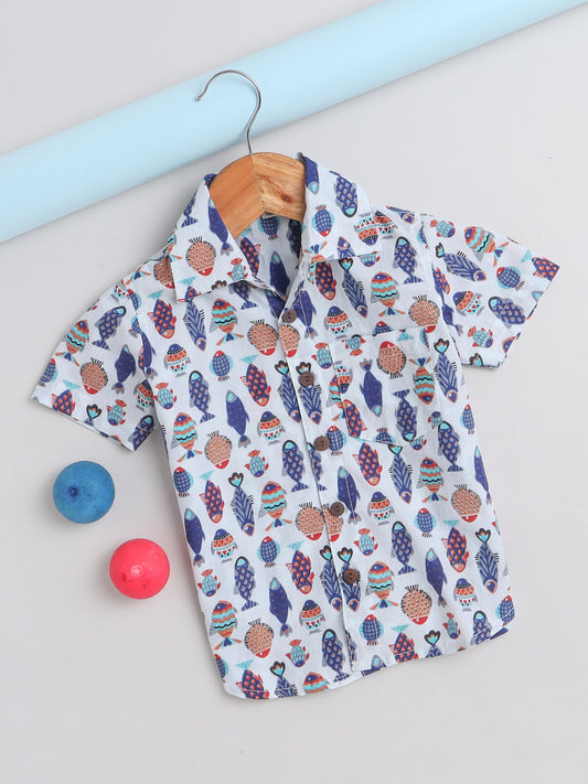 Short Sleeves Fish Printed Cotton Casual Shirt For Boys-Off White, Multi