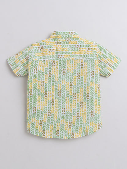 Short Sleeves Floral Printed Cotton Casual Shirt For Boys-Green