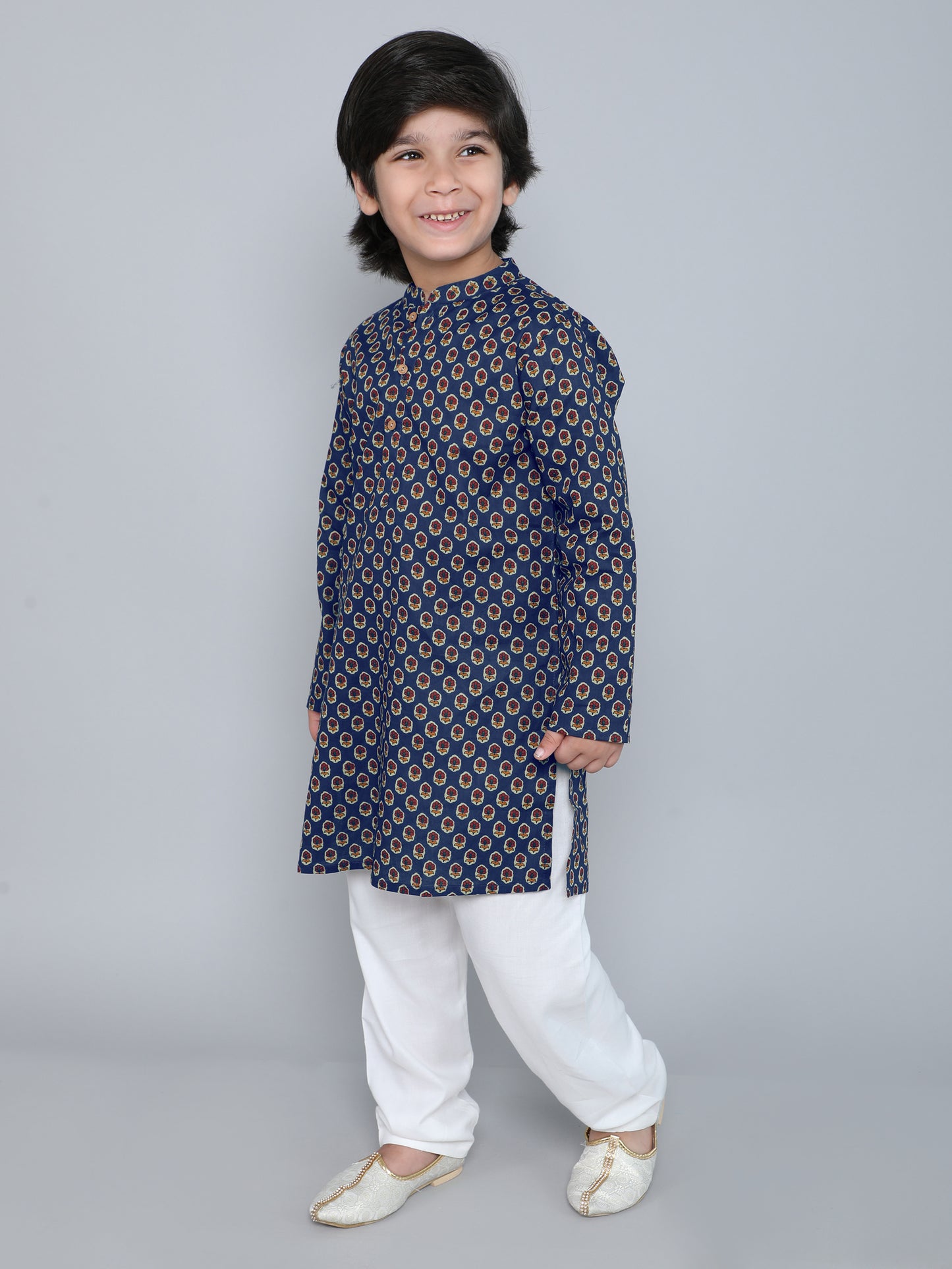 Floral Printed Mandarin Collar Full Sleeves Kurta and Pant Set -Blue