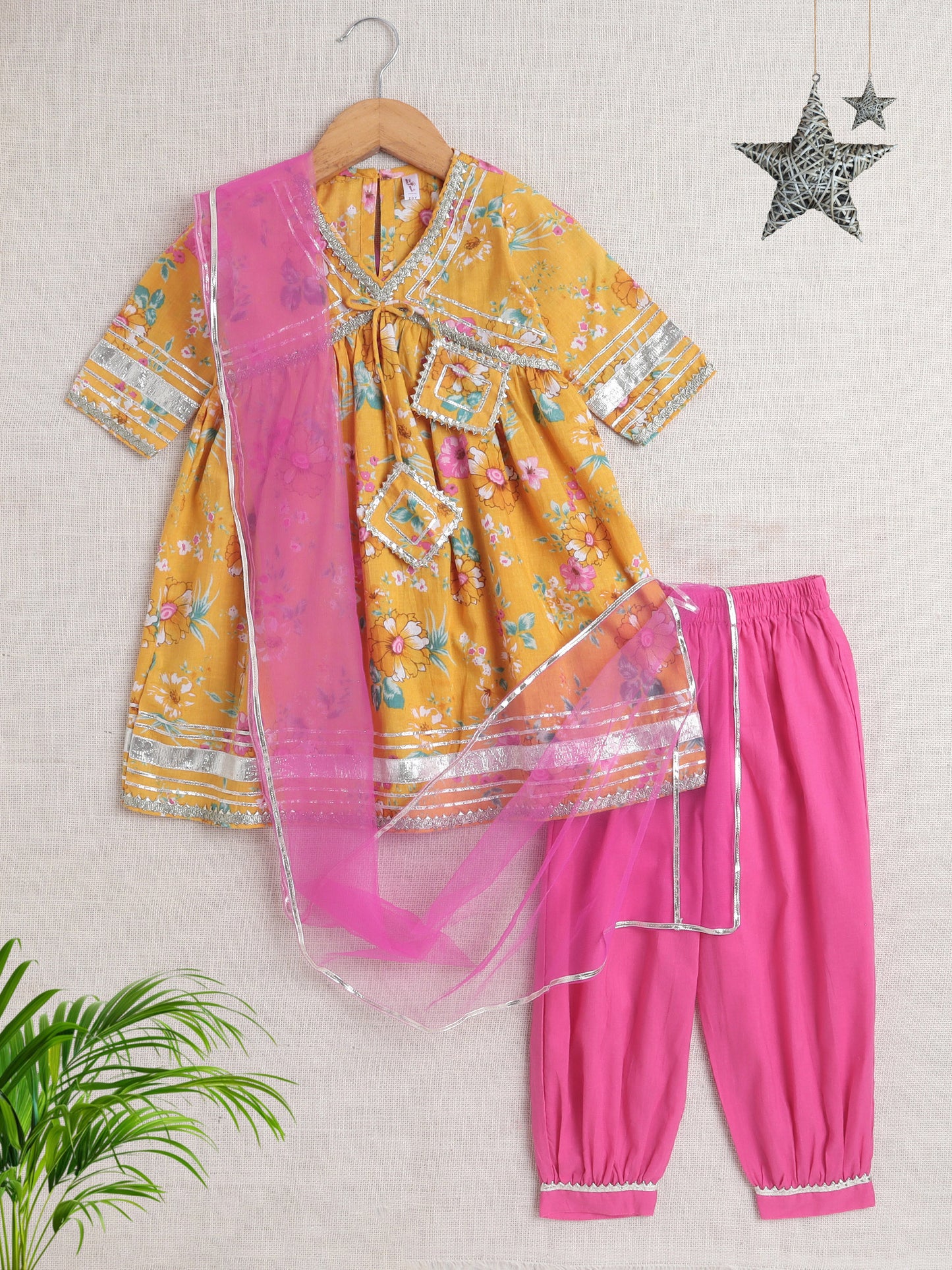 Three forth Sleeves Alia Cut Floral Printed Kurta Set- Mustard