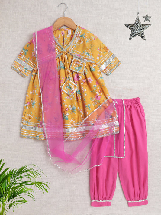 Three forth Sleeves Alia Cut Floral Printed Kurta Set- Mustard
