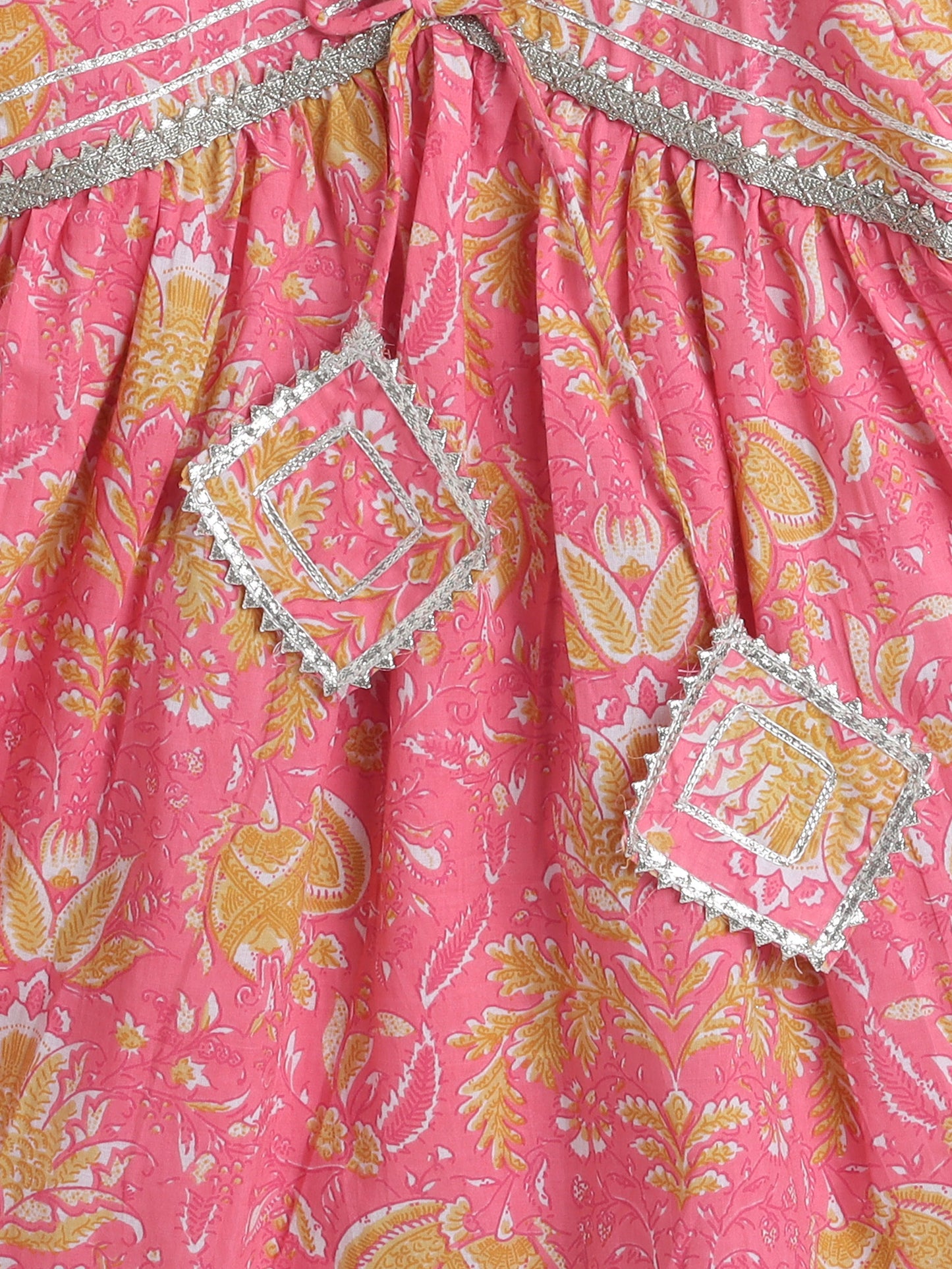 Three forth Sleeves Alia Cut Floral Printed Kurta Set- Peach