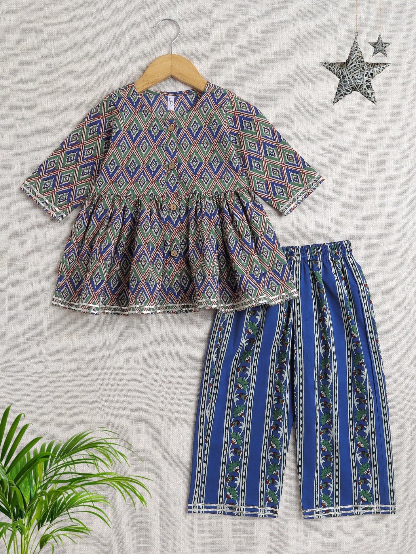 Three Fourth Sleeves Lace Embellished & Ethnic Motif Printed Kurta With Floral Printed Salwar Set - Navy Blue