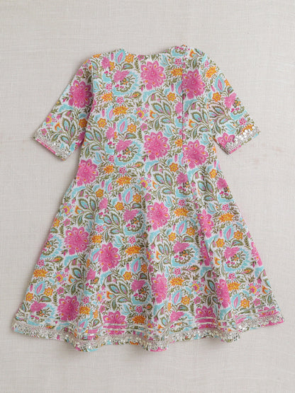 Half Sleeves Floral Printed & Lace Embellished Kurta With Salwar & Dupatta Set - Pink